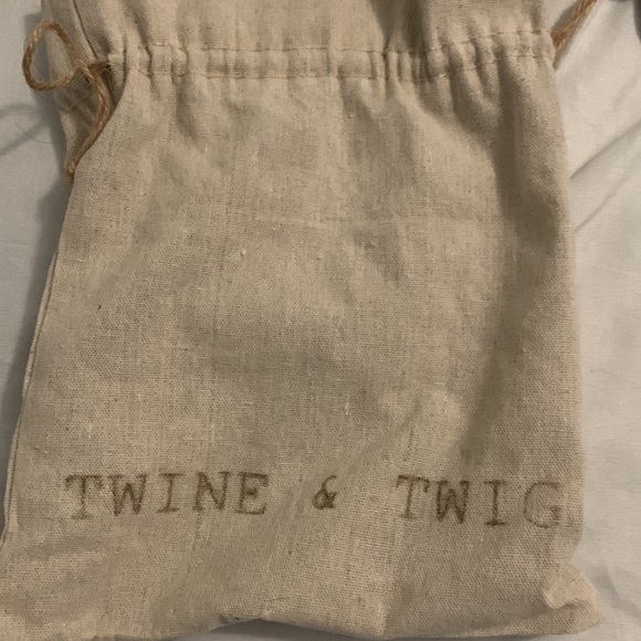 Twine&Twig navy Horse hair necklace - Picture 6 of 10